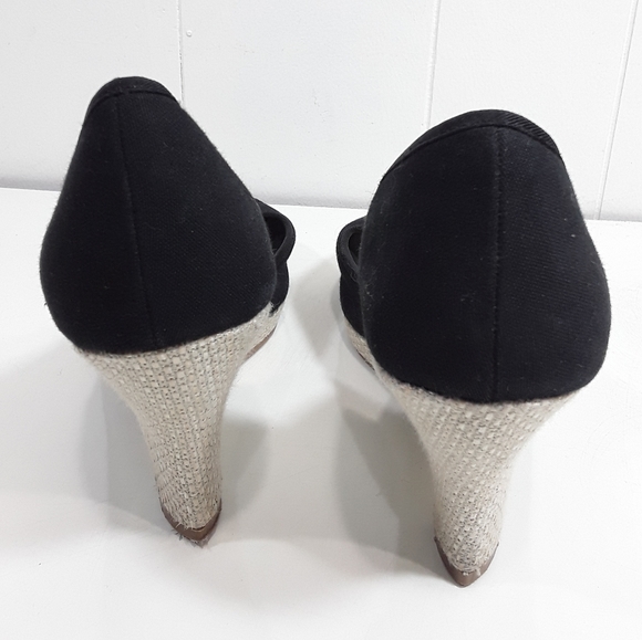 Unlisted Kenneth Cole 4" wedge peep toe heels size 9.5 - Picture 6 of 8